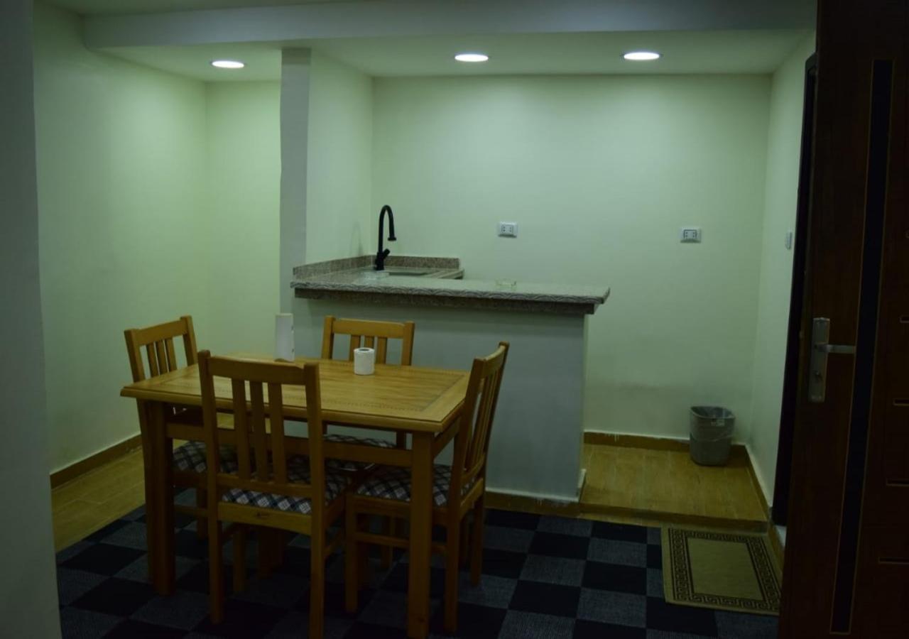 Hadla Inn Nazlet el-Sîsi Zewnętrze zdjęcie