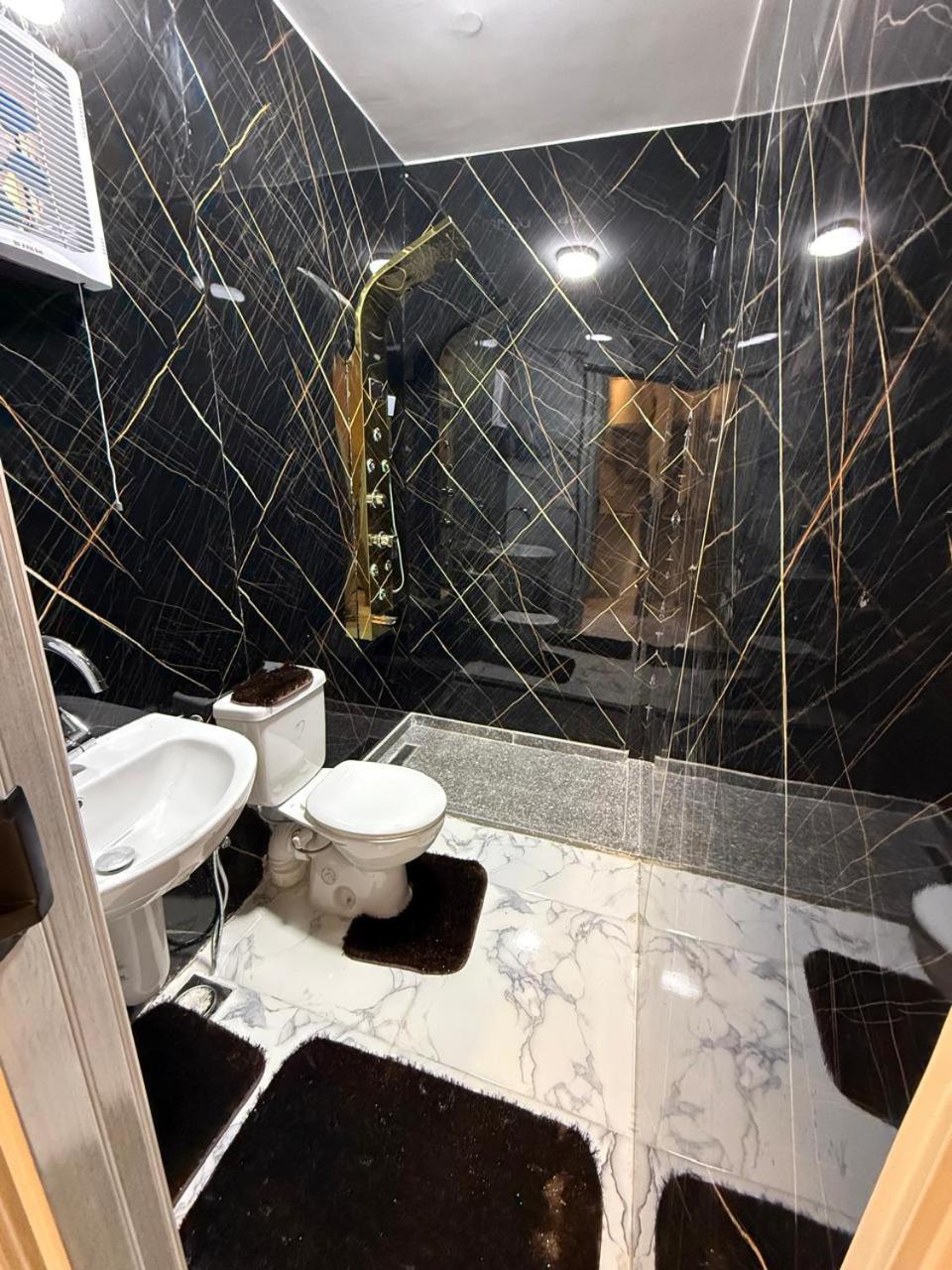 Hadla Inn Nazlet el-Sîsi Zewnętrze zdjęcie